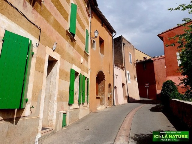 28-visit provence trail roussillon