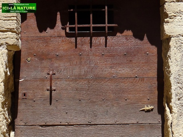 31b-typical street provence