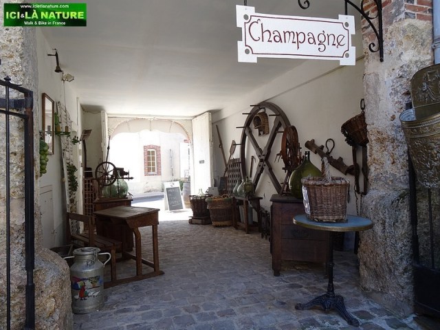 40-antiquites champagne