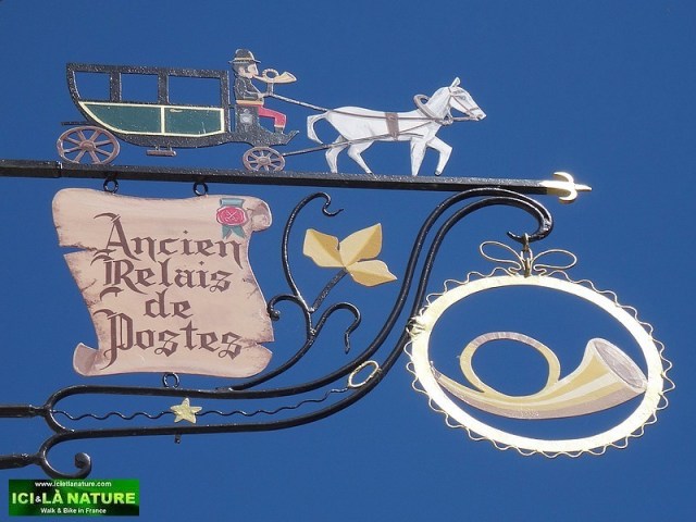 41-wrought iron signs champagne