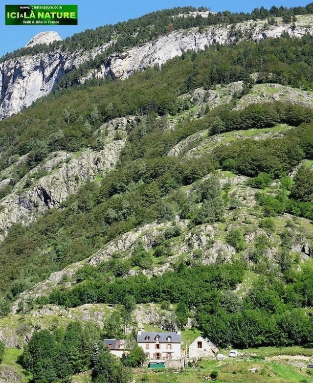 05-biking roads mountains tour de france