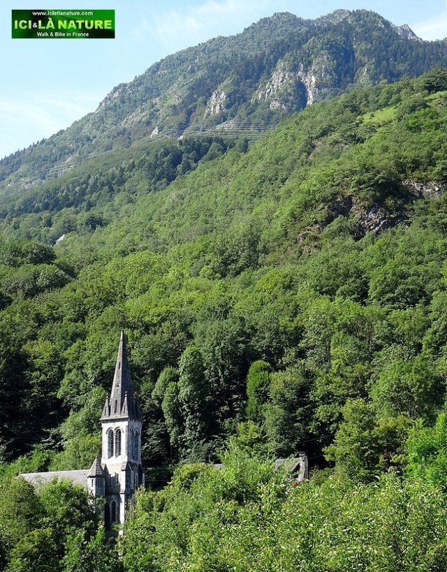 06-cycling roads pyrenees mountains tour de france