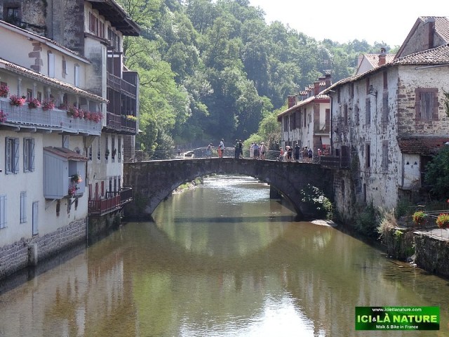74-st jean pied de port pays basque pyrenees