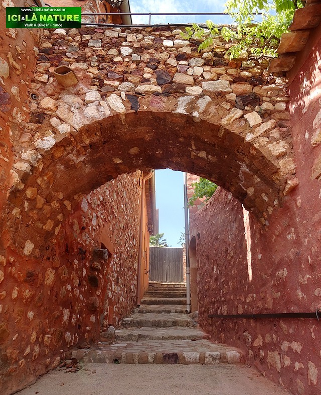 55-old streets provence village