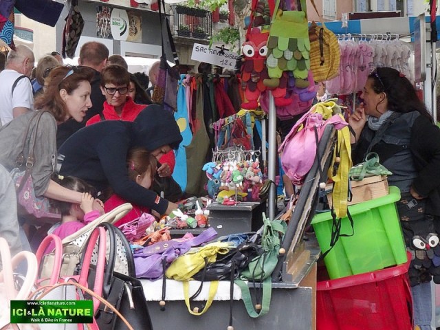 28-cycling holidays provence