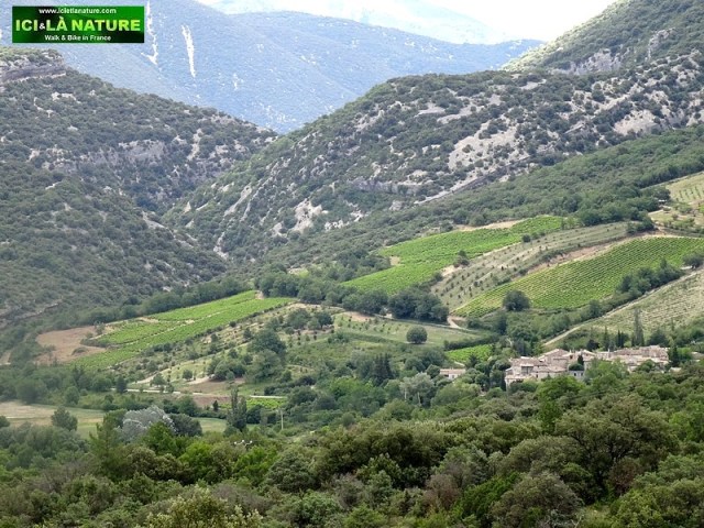 53-provence mountain france landscape