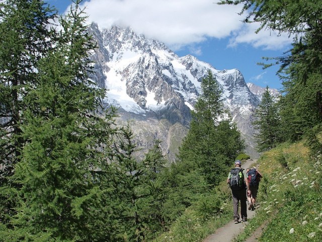 ici et là nature pictures mountains walk and bike in france