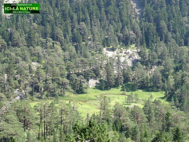 17-hike trip france mountains pyrenees