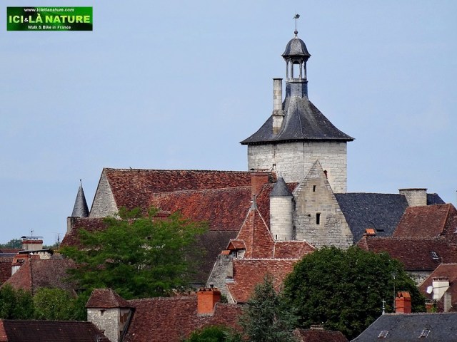 42-walking in the dordogne martel france