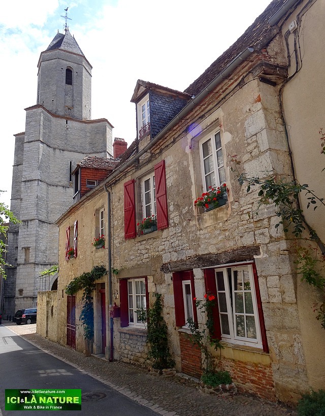 43-walking tours in dordogne perigord