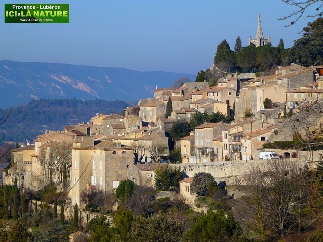 01-Walking holidays provence bonnieux