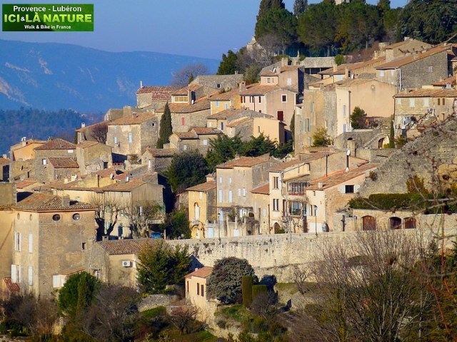 02-hiking holidays provence bonnieux