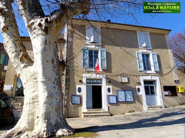 03-mairie de buoux