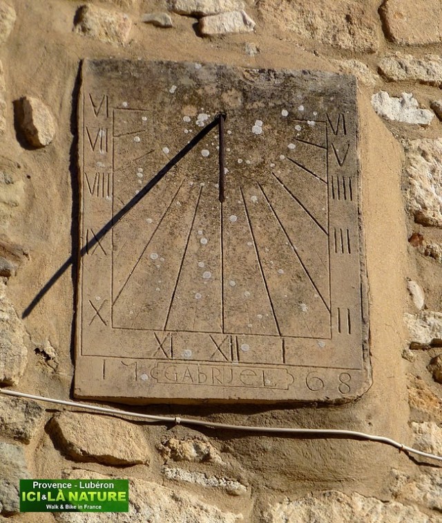 05-walking cycling holidays france provence