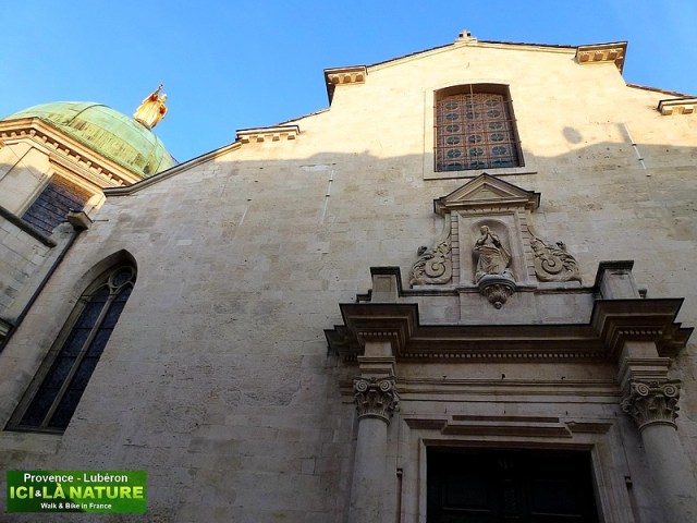 09-classical church in provence