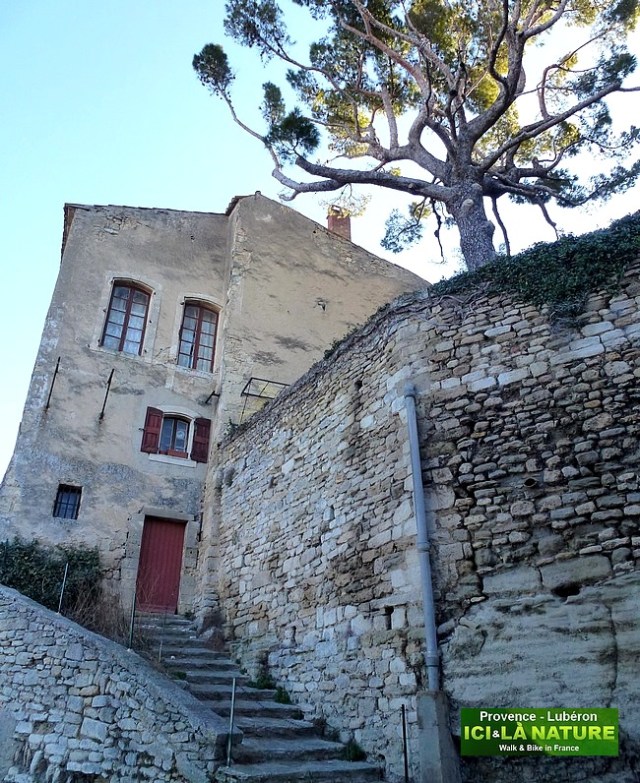 23-walking cycling holidays provence