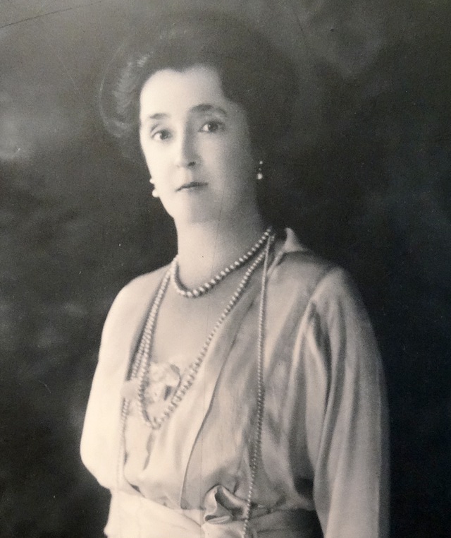 55-titanic survivor lucy christiana duff gordon 1912