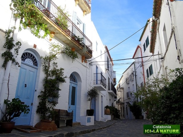 92- walking tour costa brava near barcelona