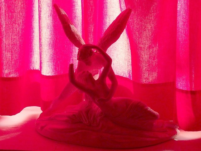 26-dali house ovale room