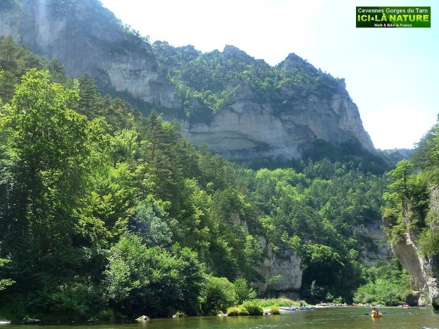 06-canoeing in france
