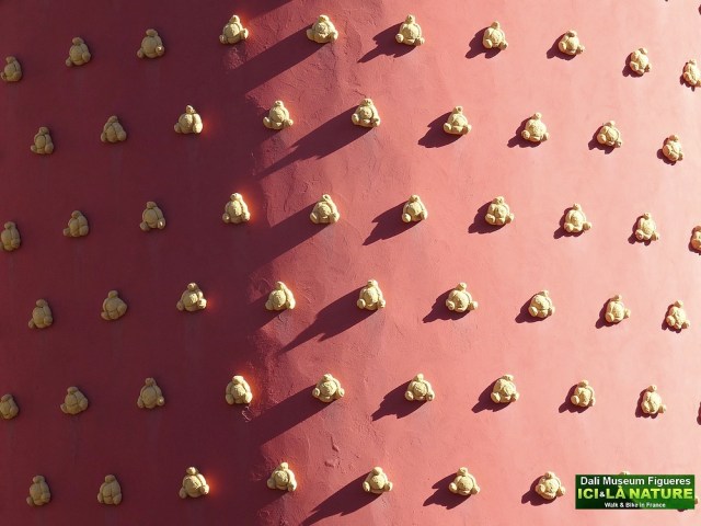 10-ou voir les oeuvres de dali