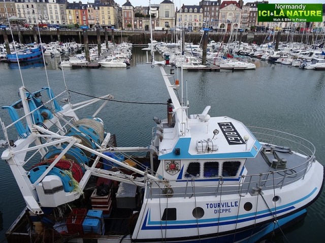 13-holidays in normandy france