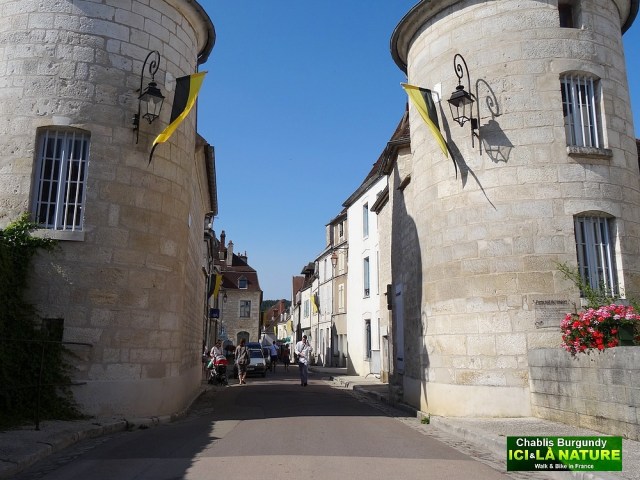 07-town of burgundy france