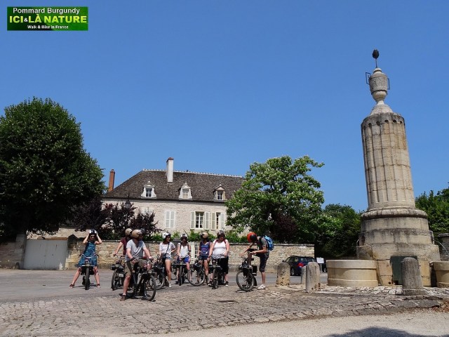 10-bourgogne en velosolex
