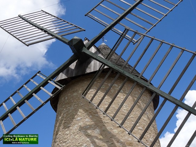 26-moulin a vent bordeaux france