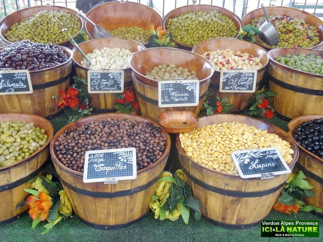 58-market in provence