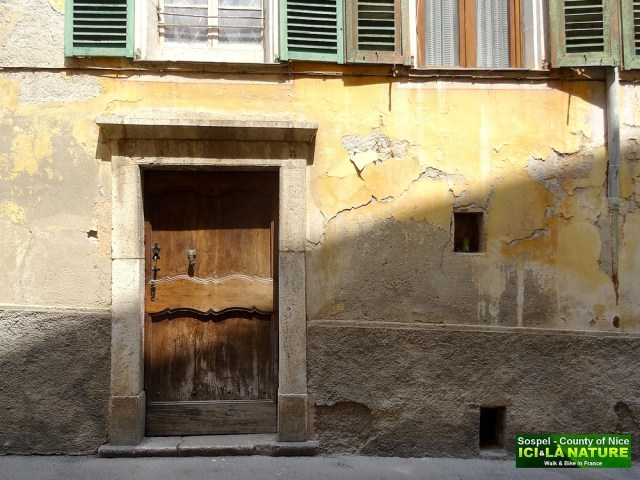 38-provence alpes vieille porte