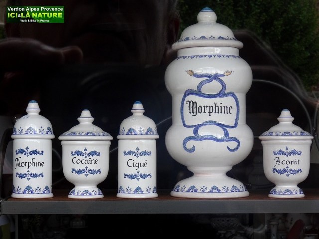 68- faience moustiers