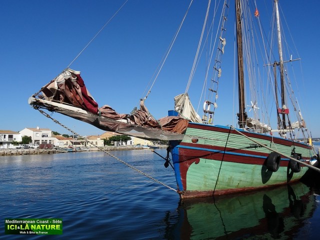 33-OLD BOAT IN MEDITERRANEE