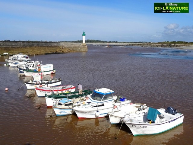 01-walking holidays brittany