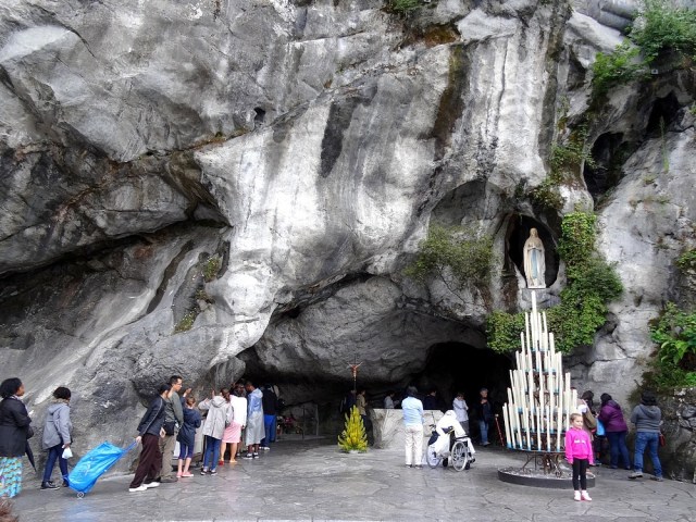 35-statue of notre dame de lourdes grotto