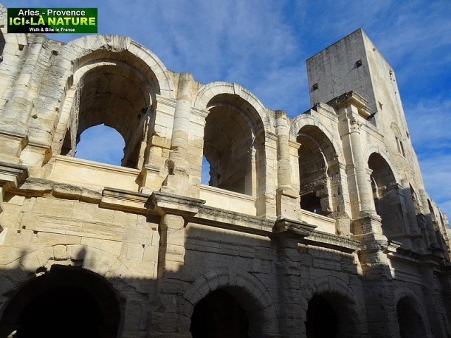 05-arenes romaines arles provence