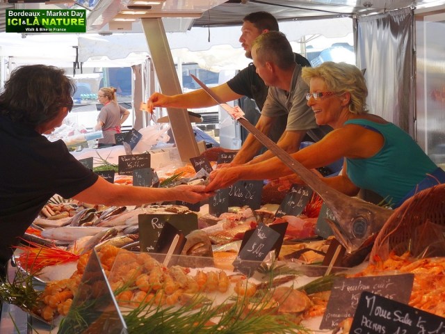 50-BORDEAUX MARKET CHARTRONS