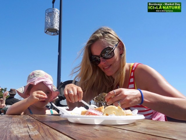 62-OUTDOOR RESTAURANT MARKET BORDEAUX