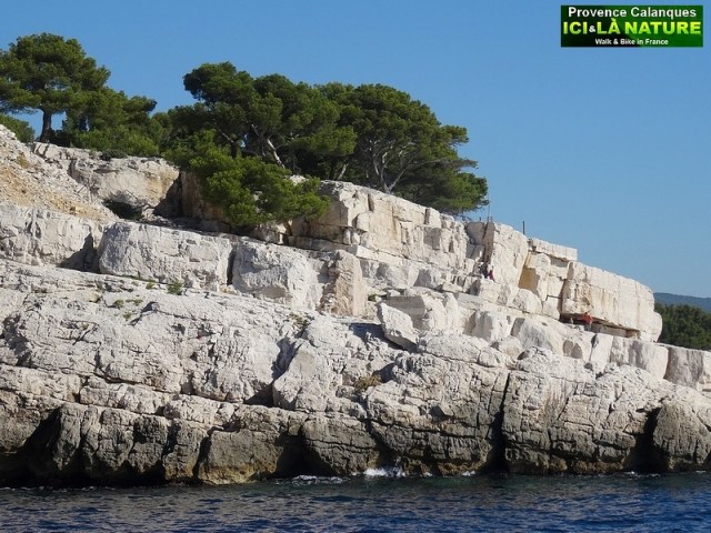 01-HIKING PROVENCE ROCKY CREEKS