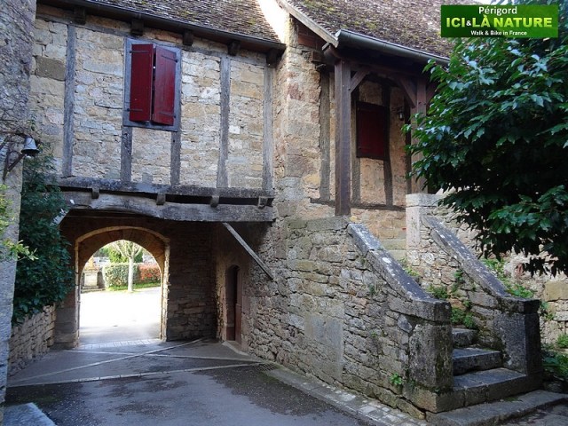 15-loubressac-perigord-lot