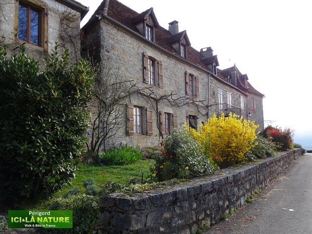 18-perigord-village