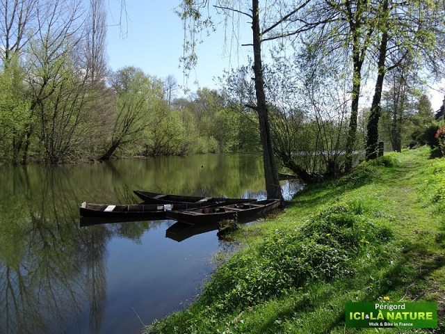 26-walking-tour-dordogne-france