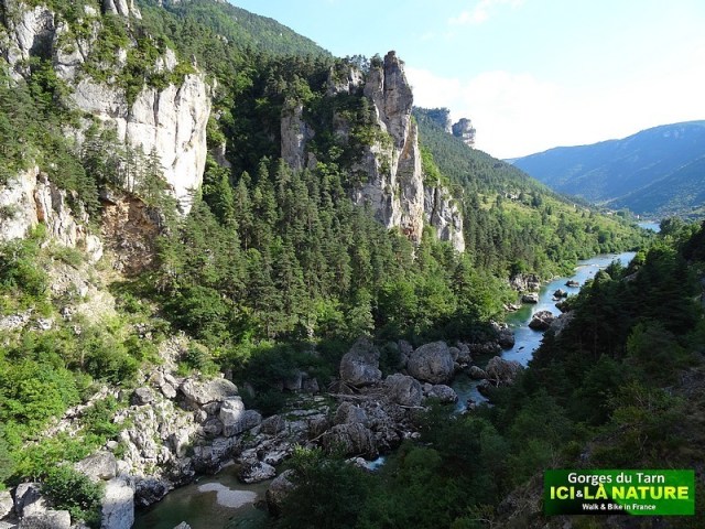 28-gorges-du-tarn-mountain-france