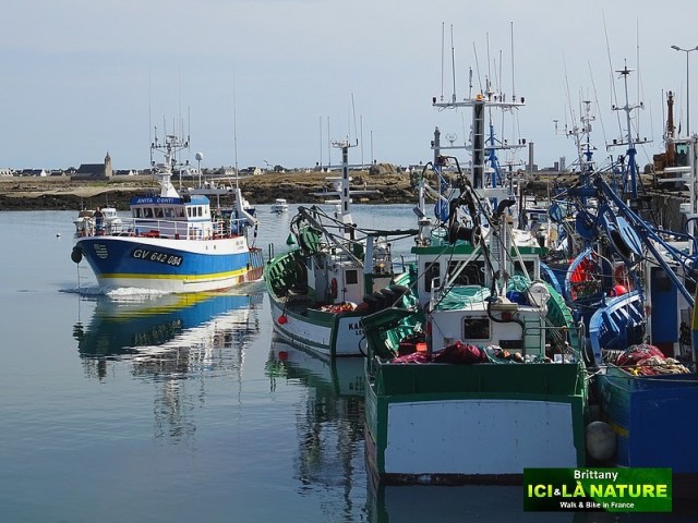 27-wher-pretty-harbor-brittany