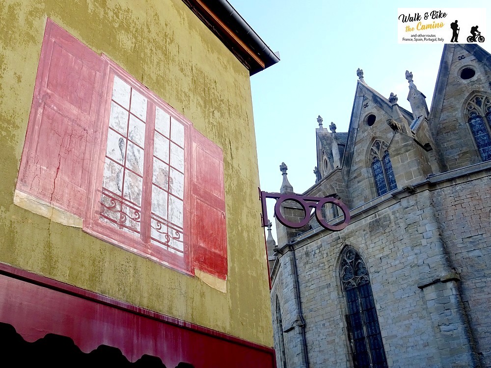 21-walking holidays mirepoix ariege